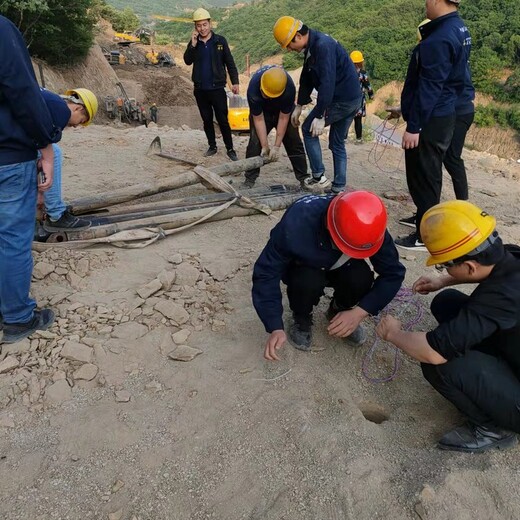 山东滨州二氧化碳气体爆破可以代替炸药设备