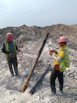河南南陽二氧化碳爆破洞采掘進(jìn)擴(kuò)寬新科技
