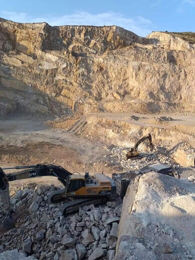 内蒙古锡林郭勒盟新型气体爆破矿山机械设备厂家