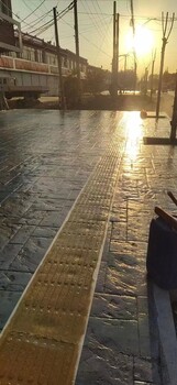 北海壓花地坪施工彩色壓膜地坪材料廠家
