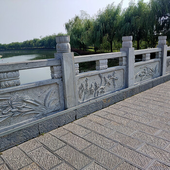 青石欄桿雕刻制作-仿古青石石欄桿批發(fā)供應(yīng)