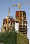 关于高层钢结构钢柱的制作与安装