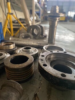 四川自貢三相臥螺沉降離心機(jī)福樂偉差速器漏油修復(fù)
