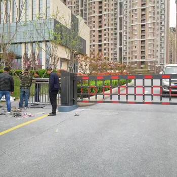 莒縣小區起落桿停車場升降桿門禁自動道閘系統上門安裝