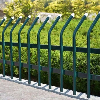 绿化带护栏杆学校公园草坪围栏小区庭院塑钢护栏隔离栏杆