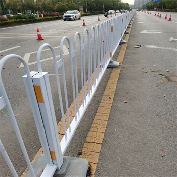 京式道路護欄隔離欄U型市政圍欄城市戶外公路防護欄