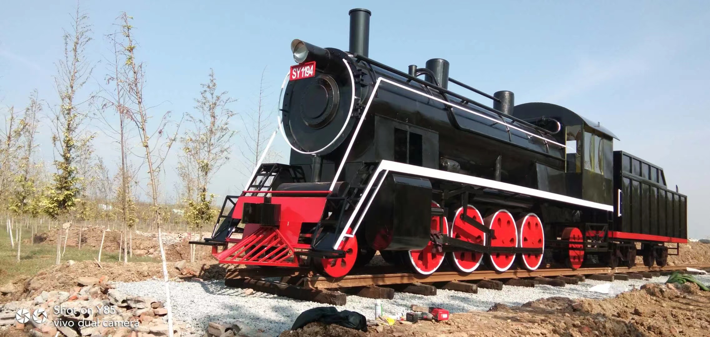 安徽宿州大型复兴号高铁模型，复古火车，蒸汽火车头