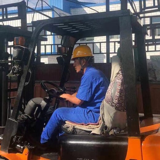 木工瓦工出国打工水电工电焊工钳工卡车司机工程车司机
