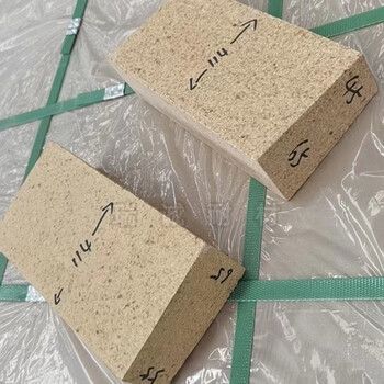 爐膛砌筑用刀口磚耐火磚T39高鋁質(zhì)三級強(qiáng)度好