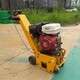 路面銑刨機10