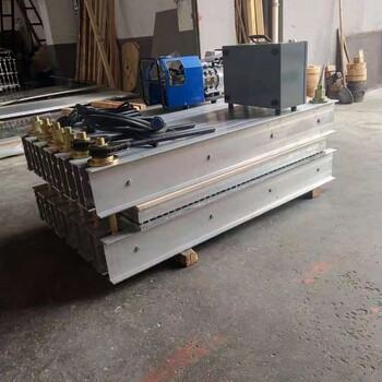 全自動礦用硫化機(jī)防爆皮帶硫化機(jī)水冷卻皮帶接頭機(jī)