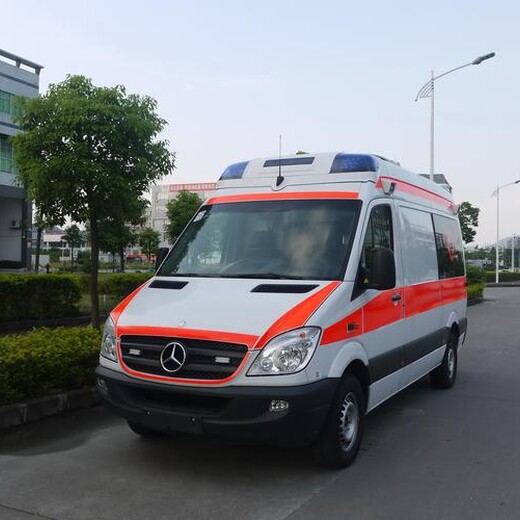 海东120急救车转院病人长途跨省运送紧急到达