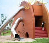 儿童游乐场设备公园非标滑梯景区木质树屋滑梯小区攀岩