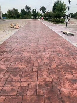 柳州壓花地坪材料價格優(yōu)惠模具免費(fèi)使用壓花地坪施工質(zhì)量
