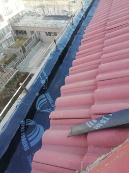 烟台福山区做防水补漏外墙阳台防水屋顶漏雨维修