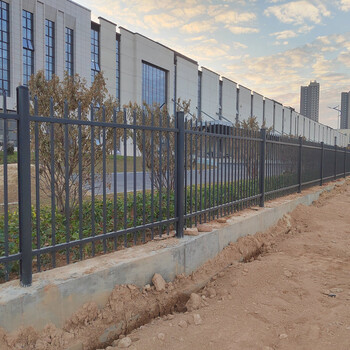 南沙厂房围墙护栏多少钱一米铁艺栏杆定做围栏厂家