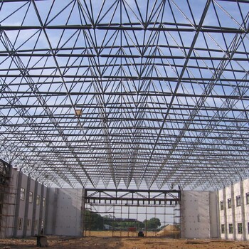 濟寧市鋼結構連廊施工鄒城市鋼結構車間搭建鋼結構廠家