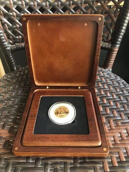 西安金幣/純銀幣鑲嵌天然玉璧紀(jì)念工藝品