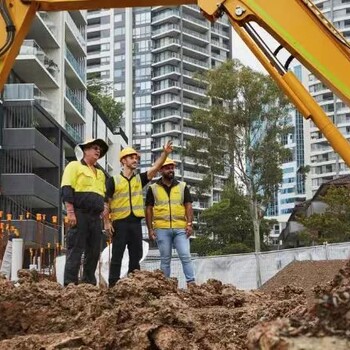 湖北黃岡出國工作建筑工地合法工簽廚師司機包吃住帶薪年假