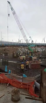 月薪四萬(wàn)招山東威海挖機(jī)裝載機(jī)塔吊司機(jī)出國(guó)工作包吃住合法工簽