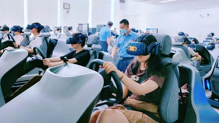 VR汽车模拟驾驶