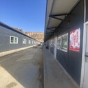 帶航車大慶鋼結構廠房設計搭建讓胡路彩鋼房內(nèi)走廊安裝