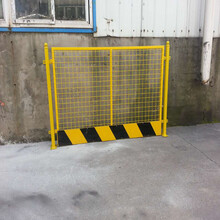 广东基坑护栏网1.2米x2米东莞基坑护栏网建筑工地用现货供应