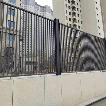 乌鲁木齐铁艺围栏铸铁庭院栅栏院墙隔离防护栏厂区学校铁栏杆