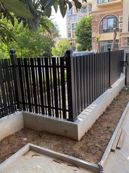 陜西鐵藝護欄別墅庭院工地廠區學校戶外圍墻隔離防護欄鋅鋼護欄