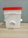 江苏常州阳明塑料定制生产家禽饲料自动喂料桶鸡用自动下料器