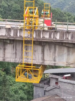 桥梁底部检测施工台车吊篮承重量1吨无线遥控操作亚森路桥设备