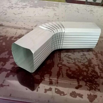成都市彩鋼雨水管金屬成品天溝實物照片