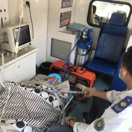 咸阳救护车出租电话-长途转院转诊救护车-派车接送