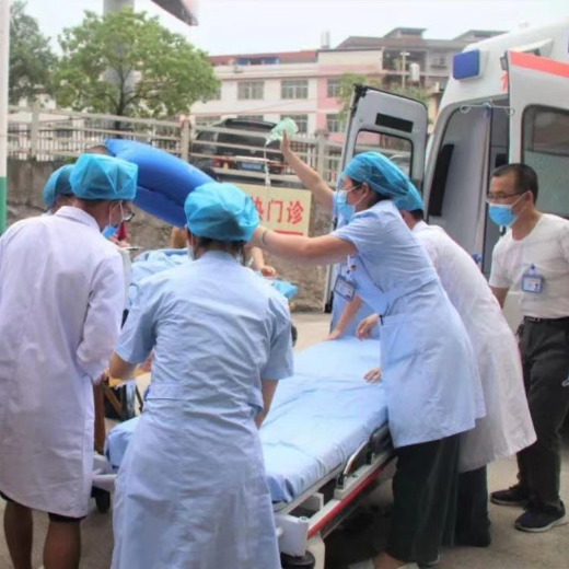 南昌120转院救护车电话-跨省救护车转运病人-派车接送