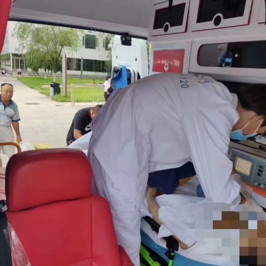 徐州救护车转运护送-出院救护车接送病人-全国救护团队