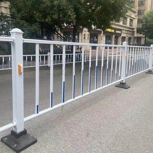 市政护栏马路移动栏杆道路交通安全防护栏移动防护栏