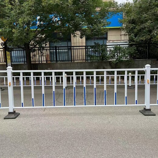 陕西市政护栏交通围栏马路公路城市隔离栏防撞栏杆