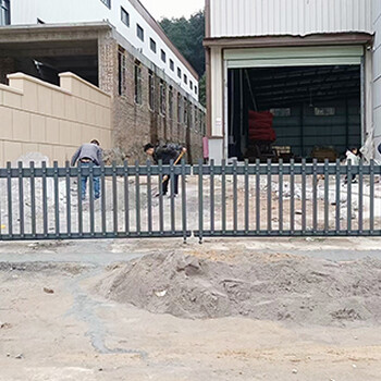 河南鹤壁D119建筑工地停车场挡车12米长栅栏道闸