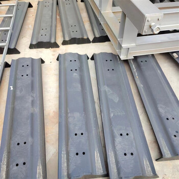 鑄件鱗板輸送機(jī)-石膏塊板喂機(jī)-板式重工給料機(jī)