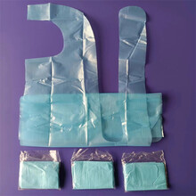 一次性塑料薄膜围裙PE聚乙烯材质蓝色加厚防水防油