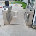 淄博地區(qū)的中小學校適合安裝哪種門禁閘機通道閘？