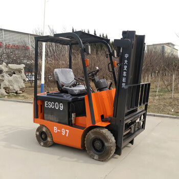 中聯(lián)重科叉車配件3噸電動叉車FB30驅動橋殼前橋殼體