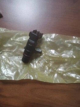 翼松機(jī)械供應(yīng)PC240-8凸輪軸傳感器6754-81-9200