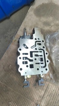 推耙機(jī)配件山推SD08全新變速閥111-75-05000