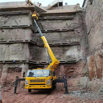 廣州市越秀區(qū)自吊車出租隨車吊出租_設(shè)備工廠搬遷_費用實惠