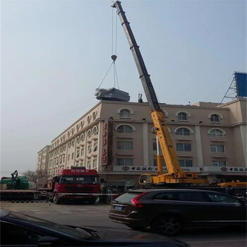 吉安市銅鼓縣90噸吊車出租，機器設備吊裝搬運公司