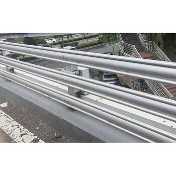 山東高速環波梁護欄高架橋梁A級環波梁鋼護欄SA級環波梁鋼護欄