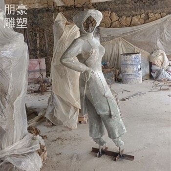 酒店無臉人雕塑制造-室外案例承接-商業街無臉人雕塑主題