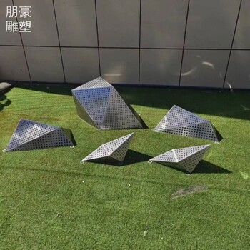 透光石塊雕塑-拉絲工藝-吉林標(biāo)示石塊雕塑工廠