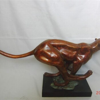 制造豹子雕塑素材制造商-镜面效果供给-广场豹子雕塑形象